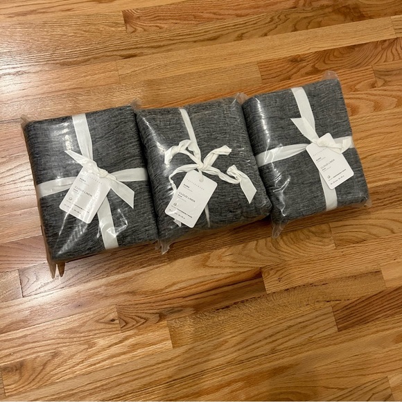 POTTERY BARN Quilted Cloud Linen Euro Charcoal Shams New!! 26”x26” set of 3 - Picture 8 of 9